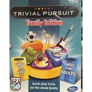 Trivial‎ Pursuit Family Edition Game Board Game Trivia Adults Kids COMPLETE 2013